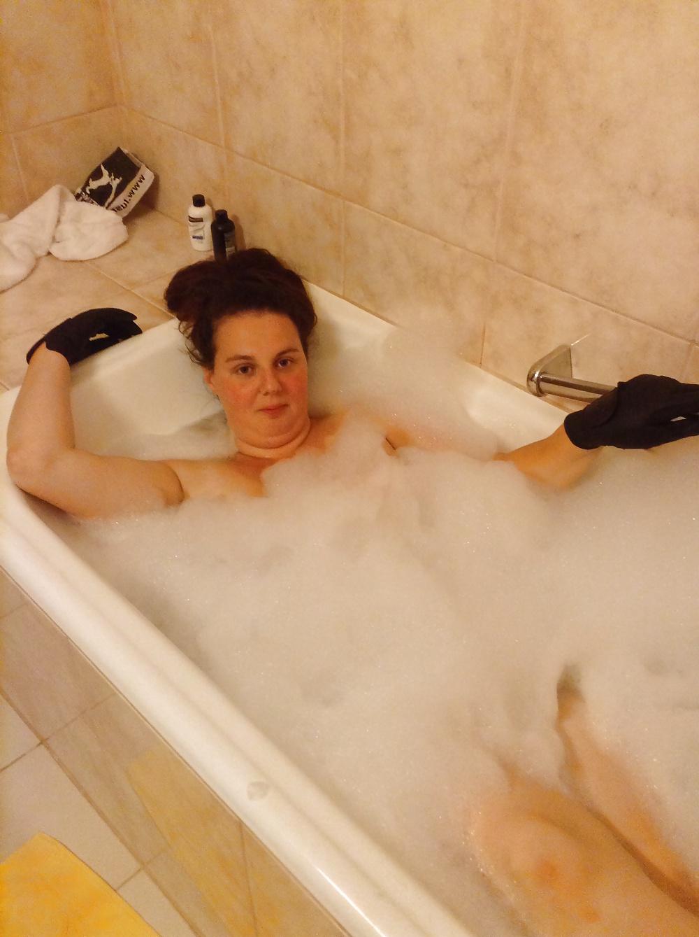 11P Mistress in the bath
