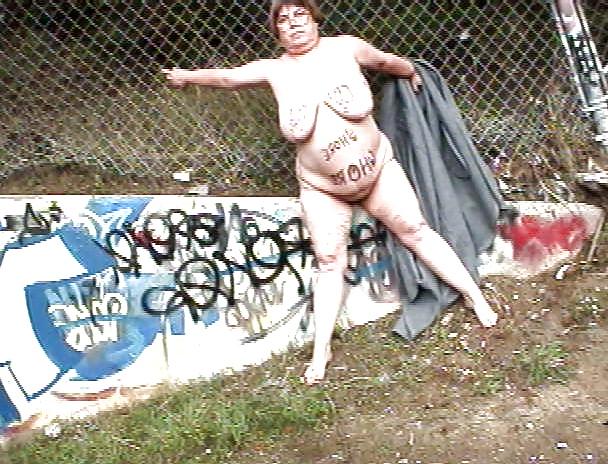 25P Fat cocksucking cow 1