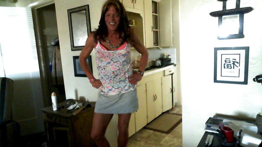 25P Crossdresser Lisa Love..Plug and Play!