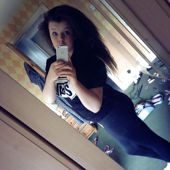 15P Trashy Thick Cumdump