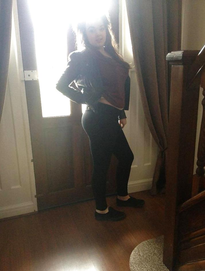 15P Trashy Thick Cumdump