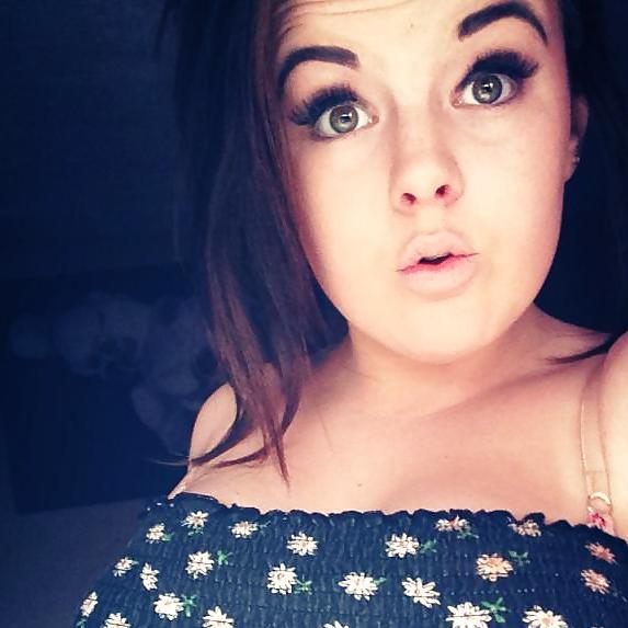 15P Trashy Thick Cumdump