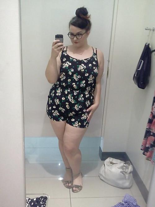 25P Thick girls