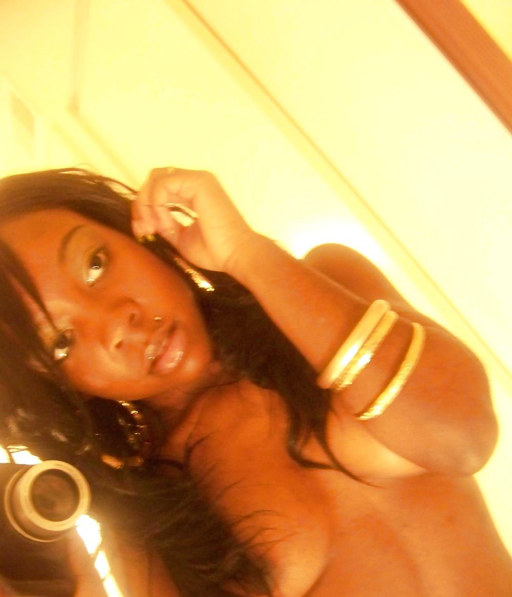 25P Mirror Girls 24: Sexy Teen Self Shots 