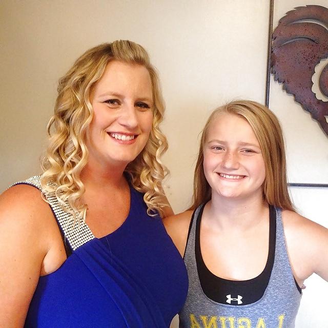 22P Thick Blonde Cheer Mom