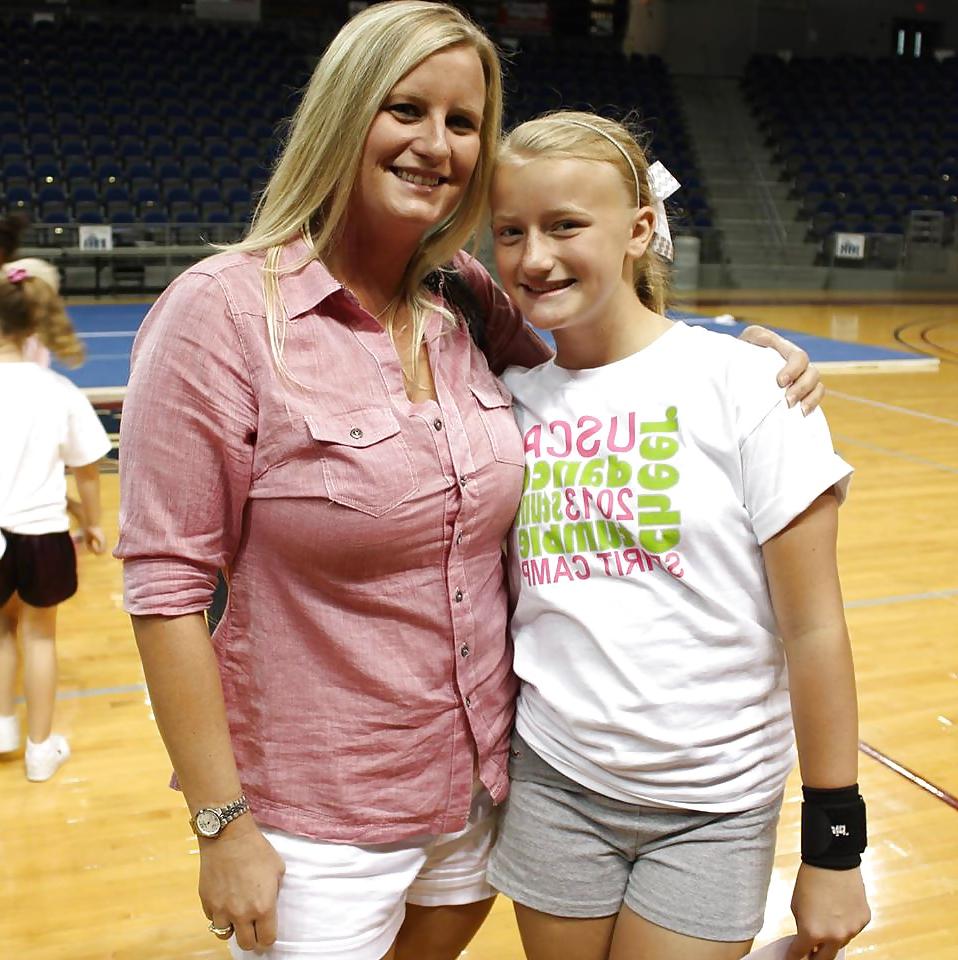 22P Thick Blonde Cheer Mom