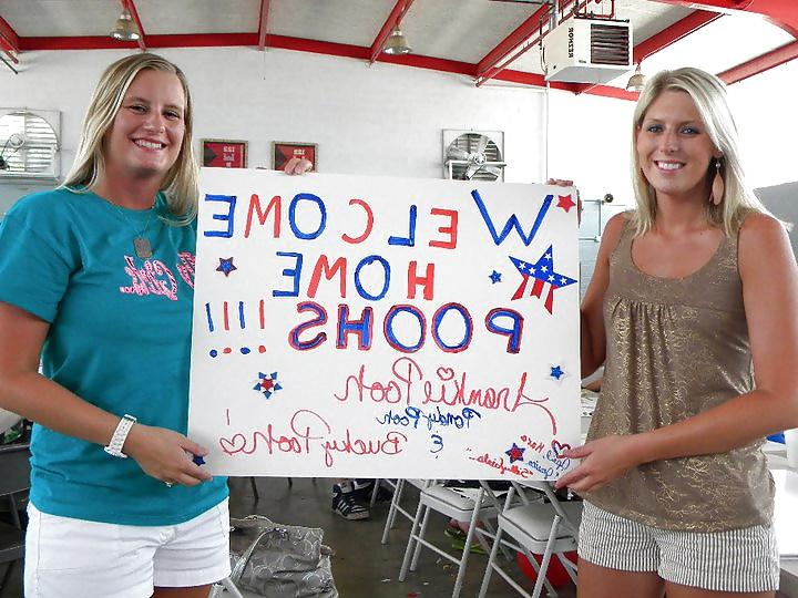 22P Thick Blonde Cheer Mom