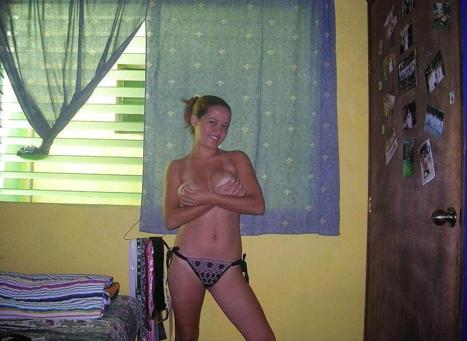 20P Curvy brunette