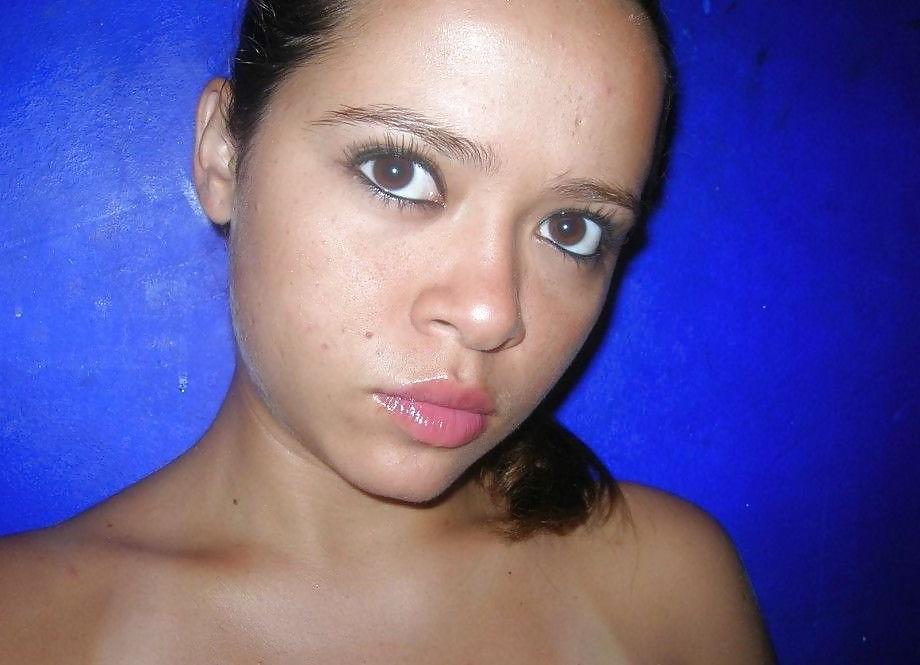 20P Curvy brunette