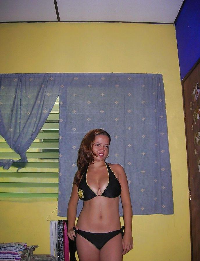 20P Curvy brunette