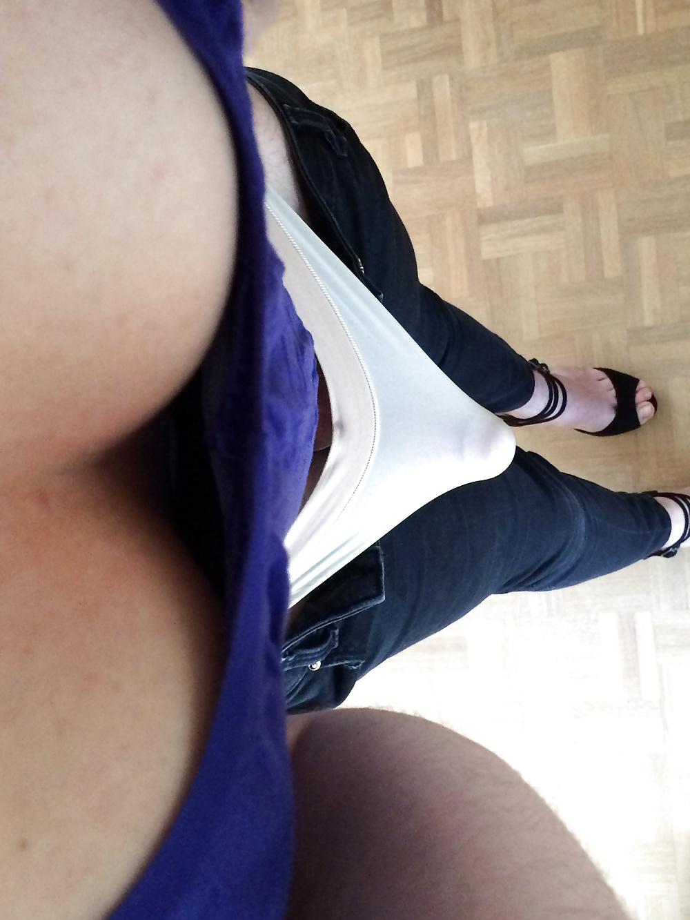 12P Black skinny & beige thong