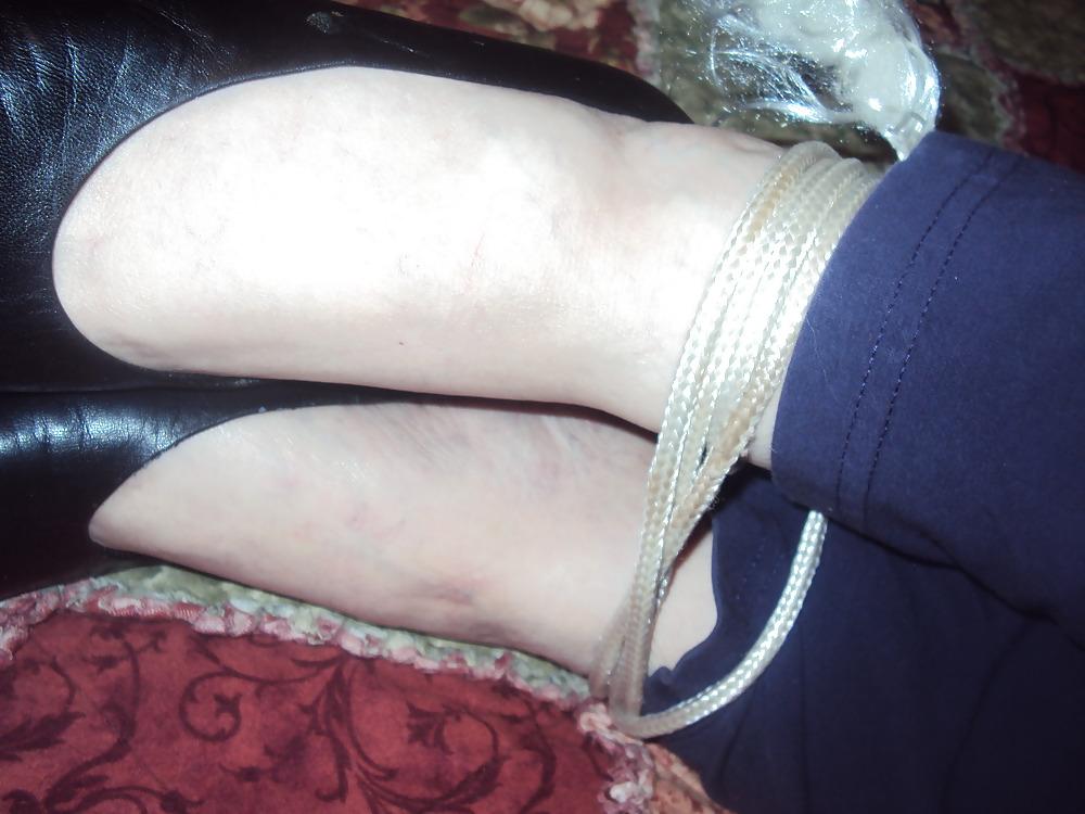 9P Feet tied up