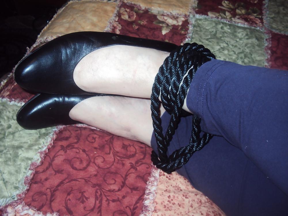 9P Feet tied up