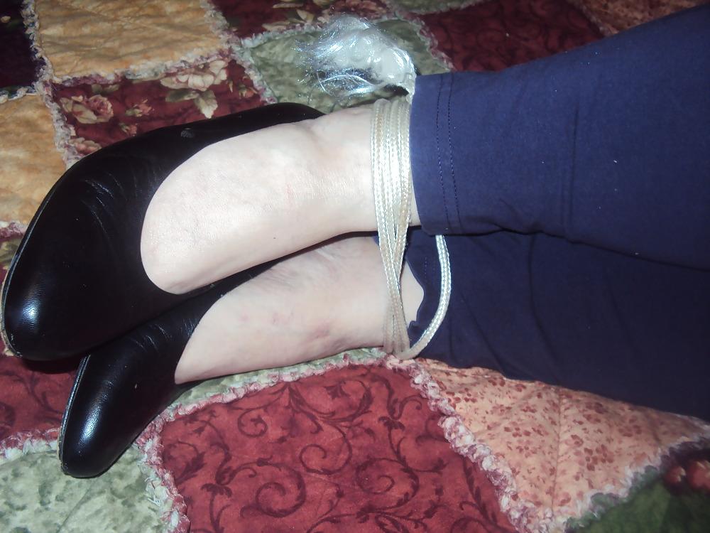 9P Feet tied up