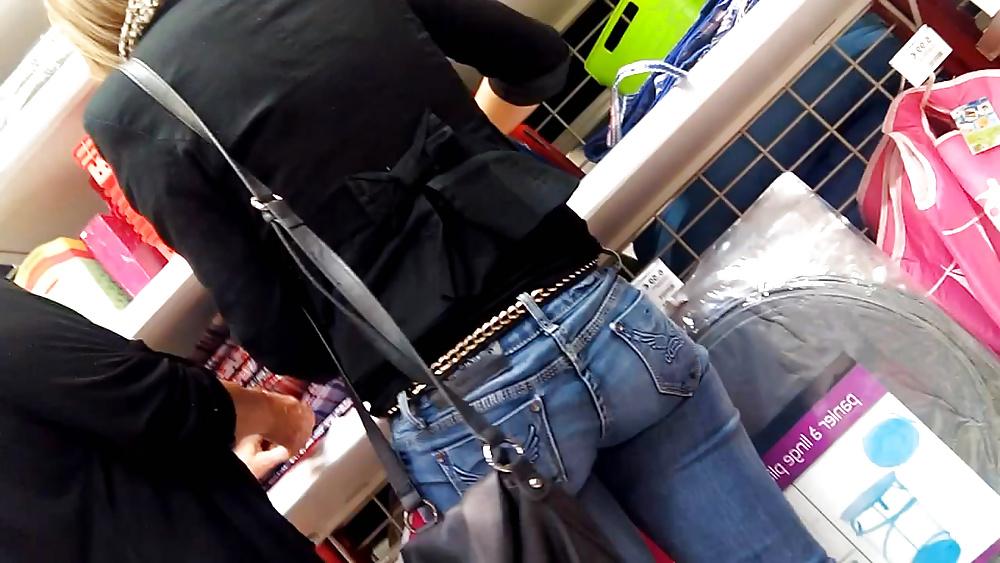 14P Jean's  butts       culs en jean's