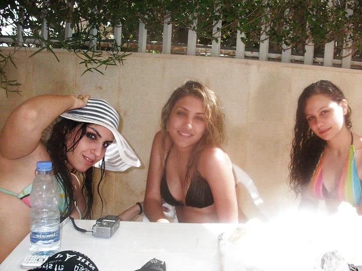 25P Arabian Bitches 2