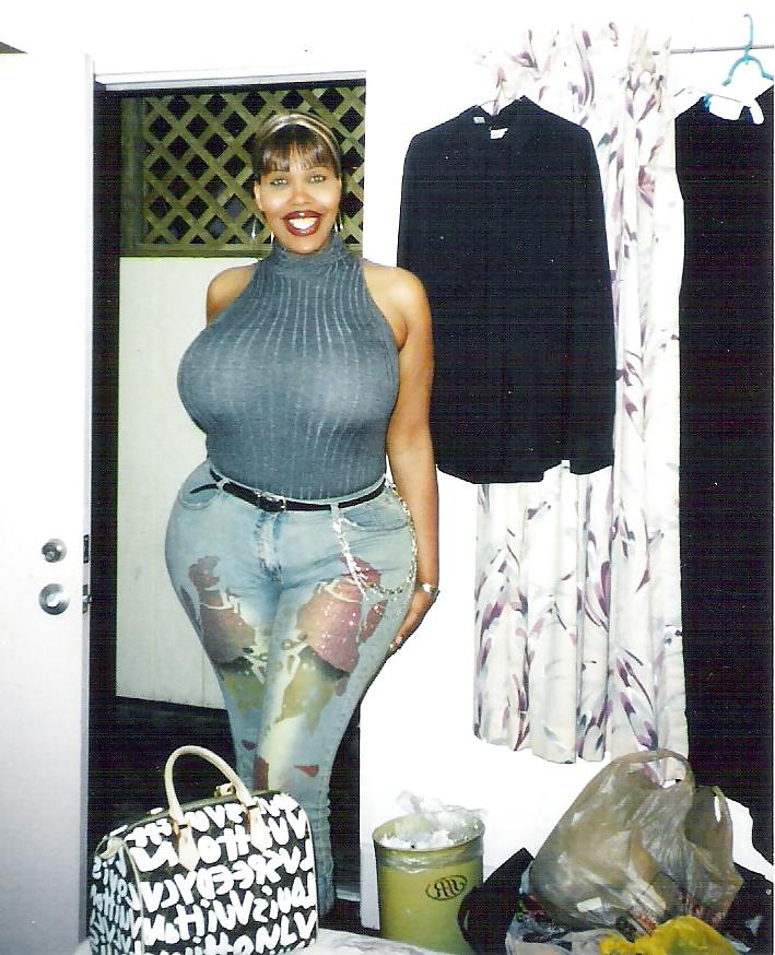 7P FAT ASSED TRANNY