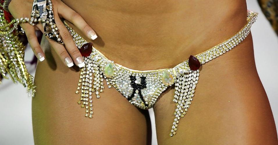 25P Brazilian Carnaval - Sexy Pics 