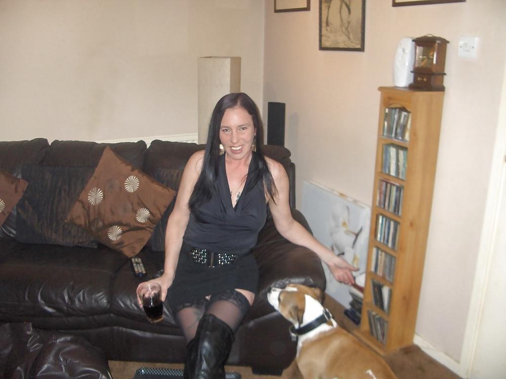 12P Dark haired milf