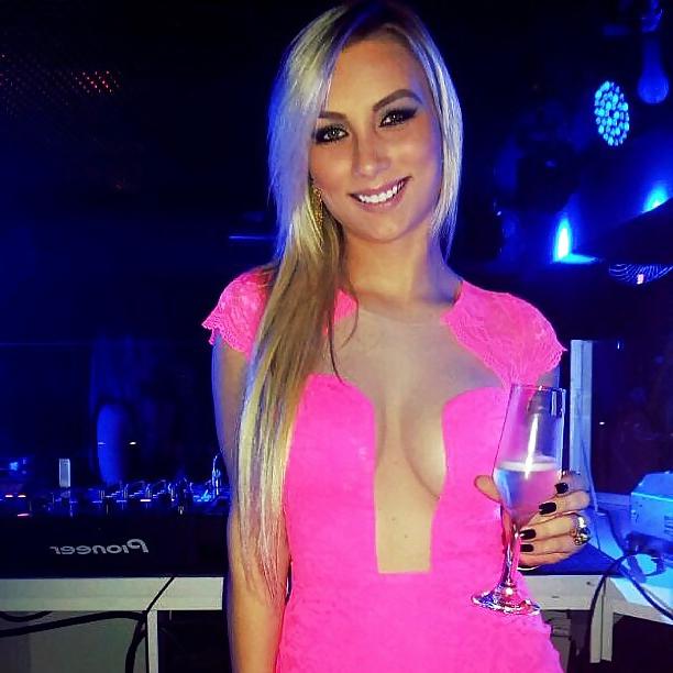 25P Delicious Brazilian Blonde Slut
