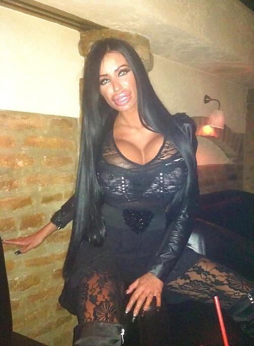 21P Stacy-Ultimate Bimbo