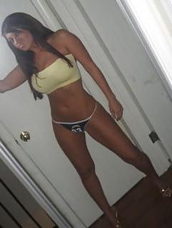 25P Huge tits blonde bimbo selfshots topless