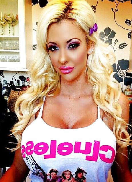 25P Bimbo Invasion 5