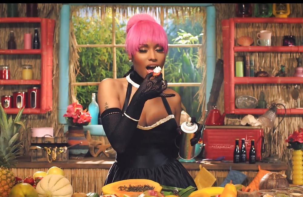 18P SEXY NEW NICKI MINAJ MUSIC VIDEO (COCK TEASE)