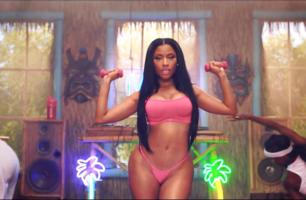 18P SEXY NEW NICKI MINAJ MUSIC VIDEO (COCK TEASE)