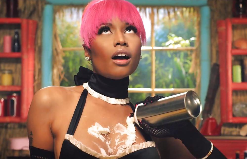 18P SEXY NEW NICKI MINAJ MUSIC VIDEO (COCK TEASE)