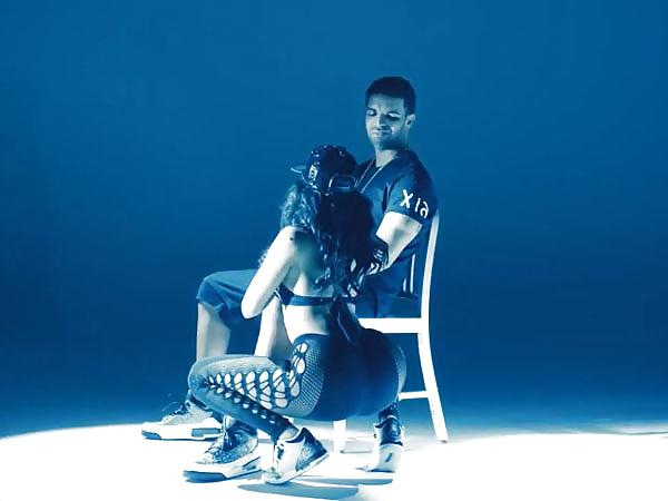 25P Nicki Minaj's 'Anaconda' Video