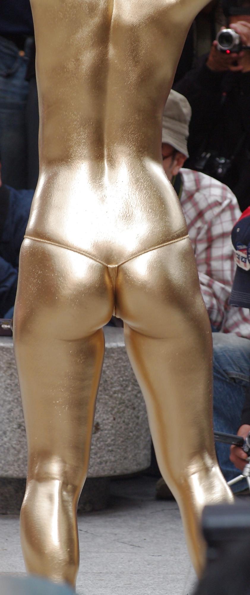 25P Chinese girls- Gold paint- Hot Public Tits and Ass
