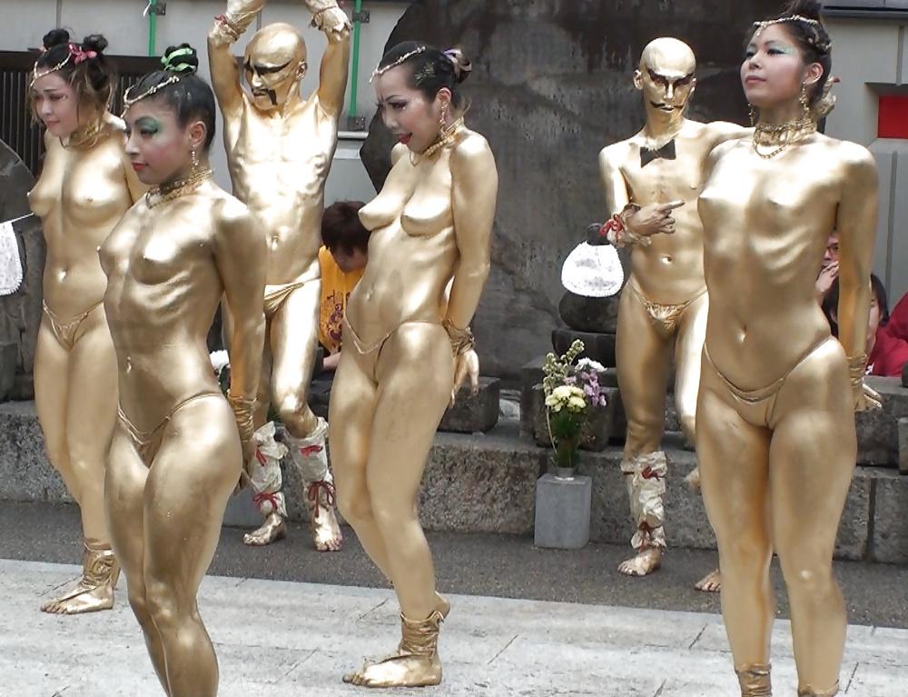 25P Chinese girls- Gold paint- Hot Public Tits and Ass