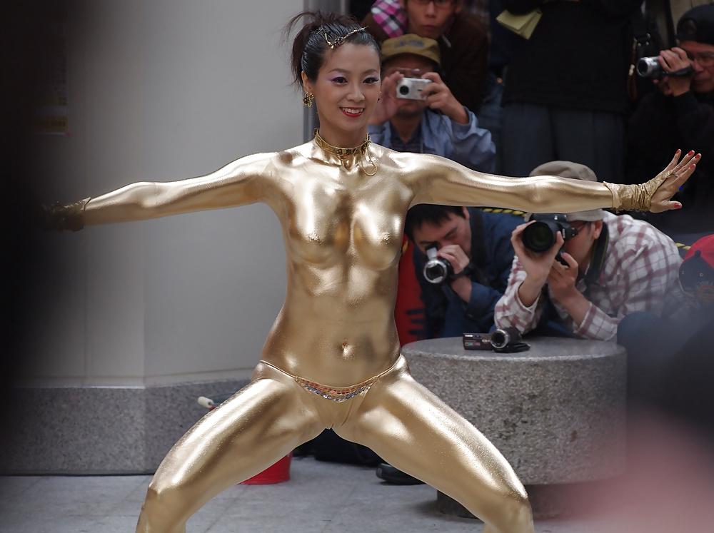 25P Chinese girls- Gold paint- Hot Public Tits and Ass