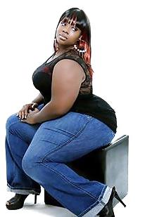 25P Thick lady