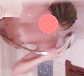 25P Hidden cam - Teen in bathroom