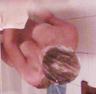 25P Hidden cam - Teen in bathroom