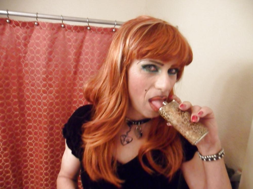 20P Andrea loves toy play with her wifey Goddess Kitten