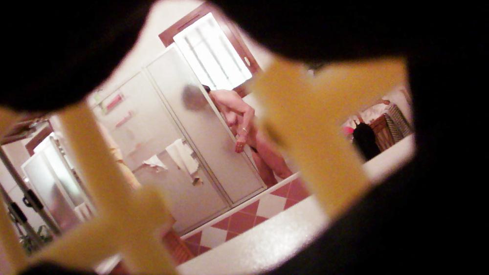 18P Hidden cam - Mature 2 in bathroom