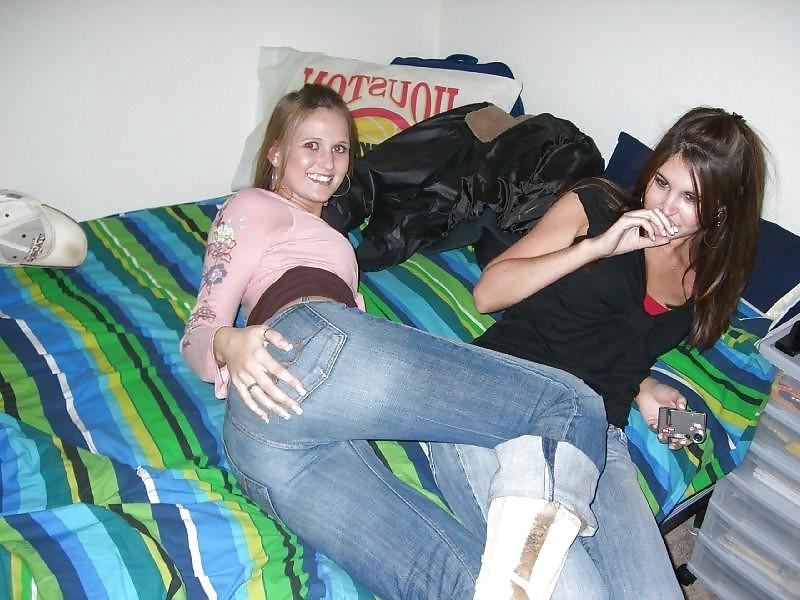 25P Queens in jeans LXXXXVIII - Hand- and Blowjobs