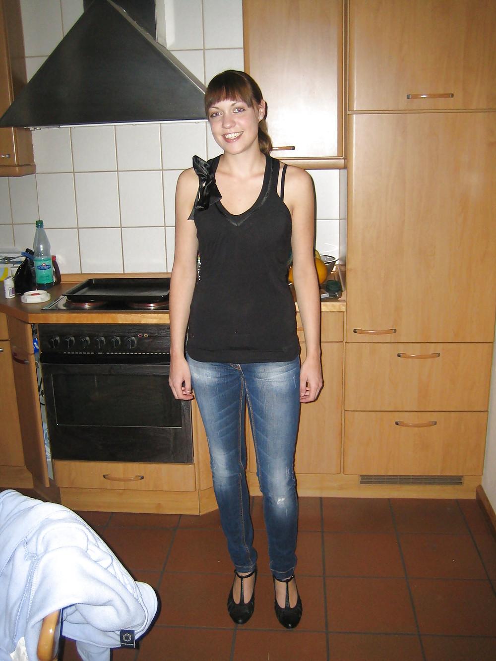 25P Queens in jeans LXXXXVIII - Hand- and Blowjobs