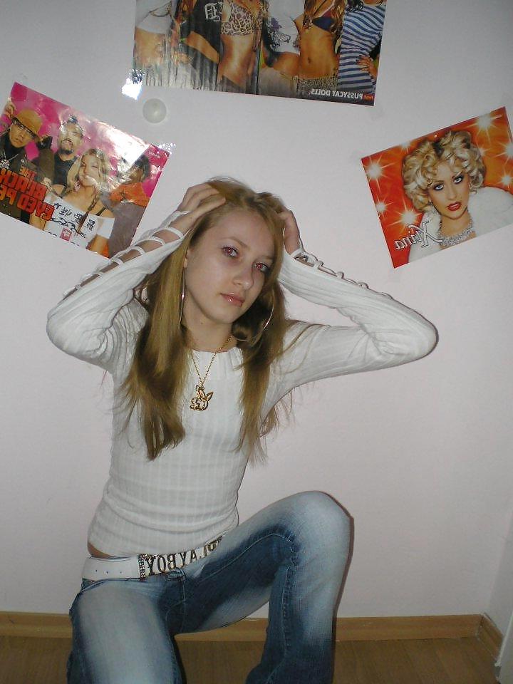 25P Queens in jeans LXXXXVIII - Hand- and Blowjobs