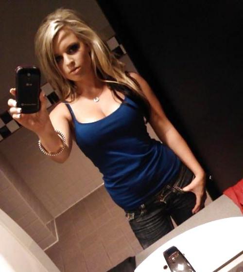 25P Mirror pics omg