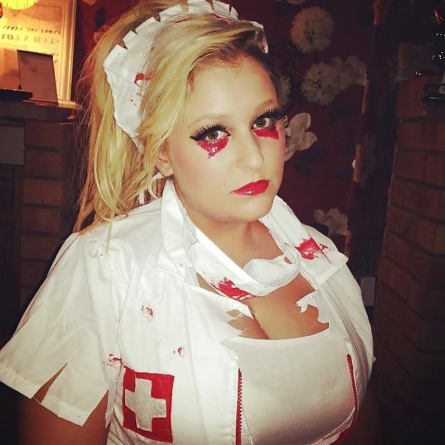25P Short and Stacked: British Bimbo Bitch Paris