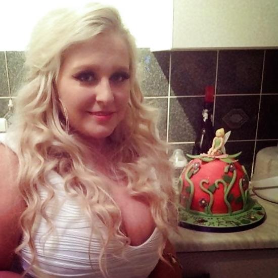 25P Short and Stacked: British Bimbo Bitch Paris