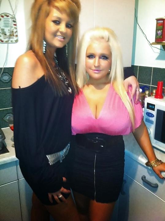 25P Short and Stacked: British Bimbo Bitch Paris