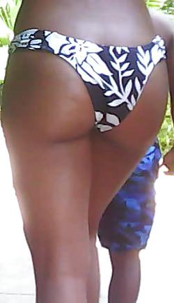 18P Thick brazilian ass pt.2