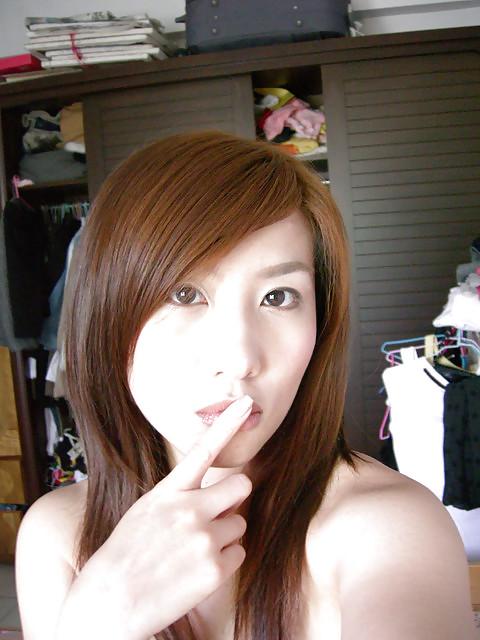 25P Chinese girl