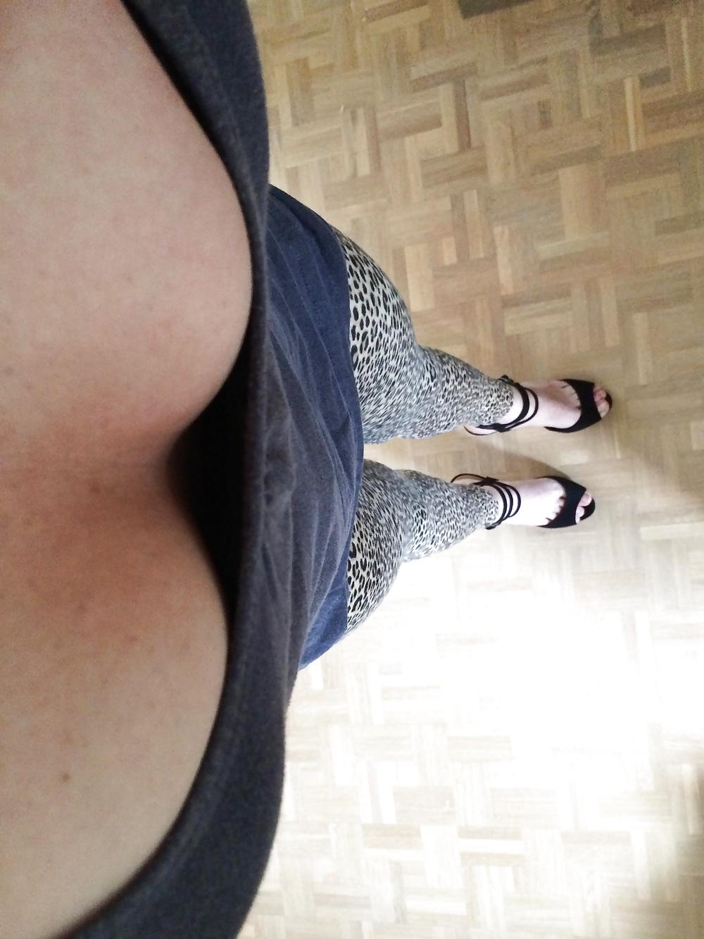 12P Leopard leggings & black thong