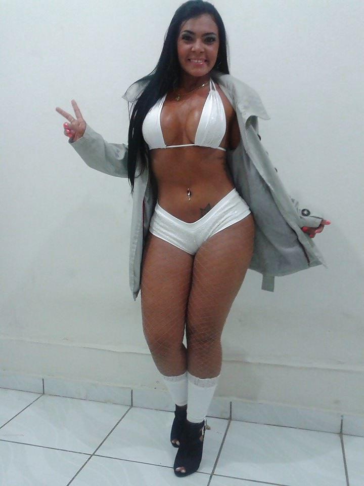 25P Hot Brazilian!